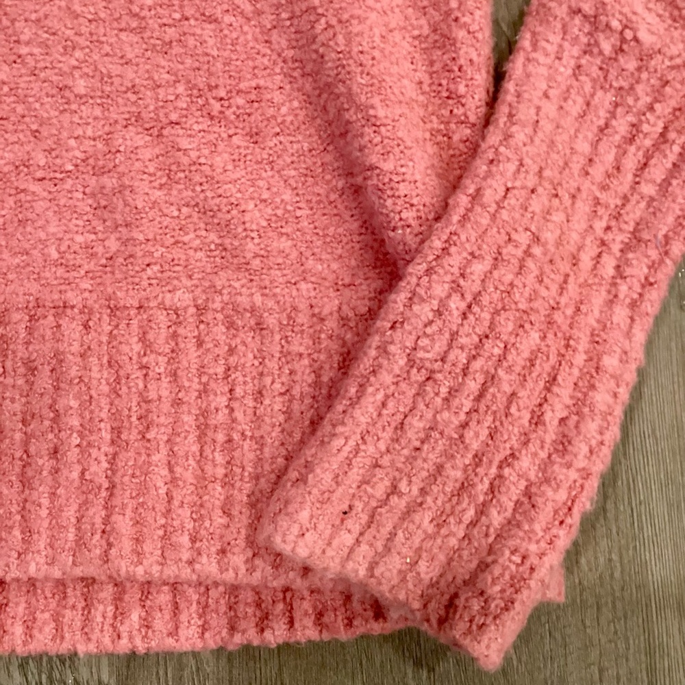 MODA International Sweater - Picture 3 of 6